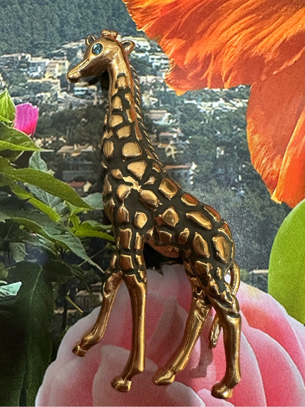 Krementz Giraffe brooch